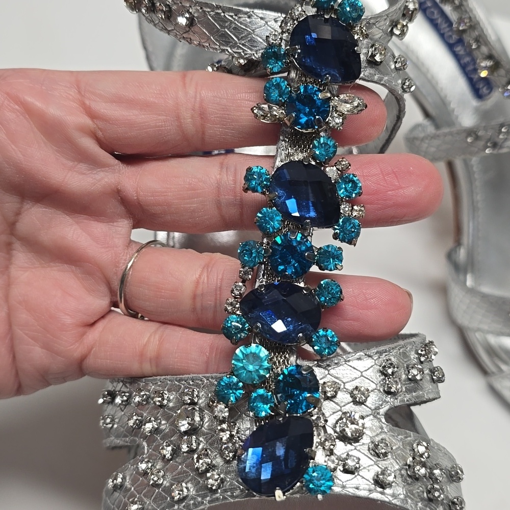 {Antonio Melani} Elegant Silver and Blue Embellished Women's Sandals - Size 8.5 - Picture 5 of 15